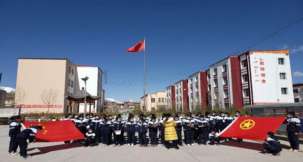 晚明江浙地区流行“认名人当祖宗”，连秦桧都有人愿认回家当祖宗